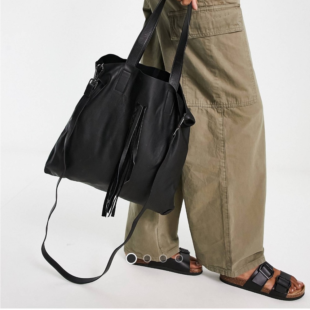 Urbancode tote bag in black